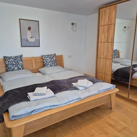 120 Qm Mit Dachterrasse Im Weserbergland * Borgentreich